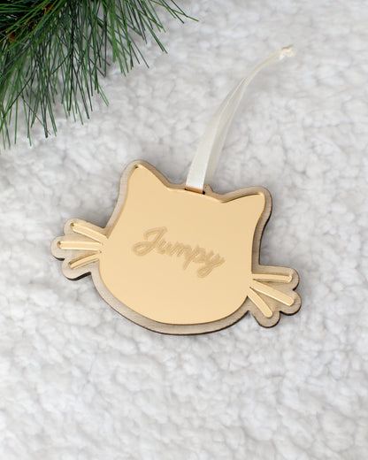 Suspension de Noël Chat