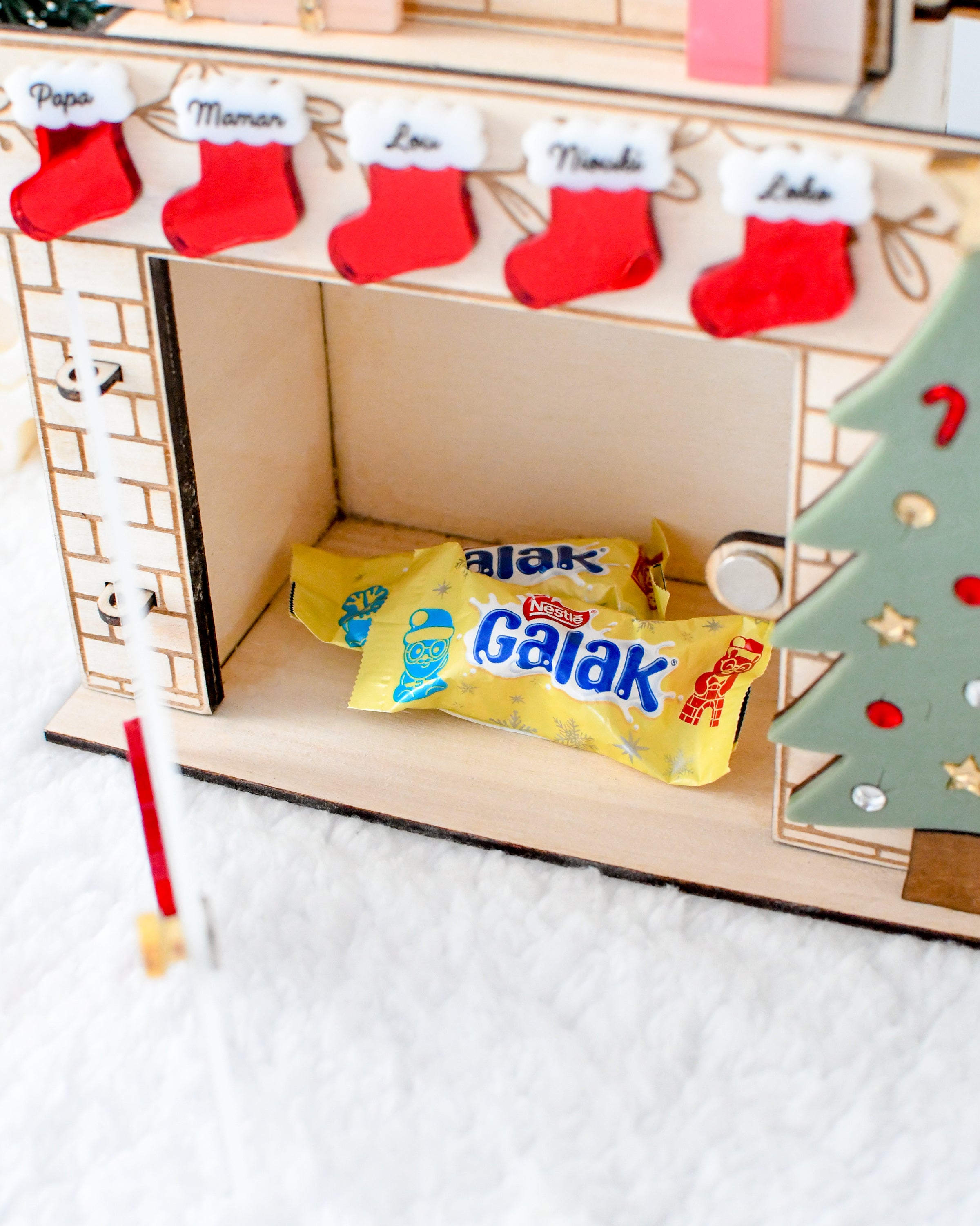 Cheminée magique de Noël - Décompte de Noël, activités et surprises