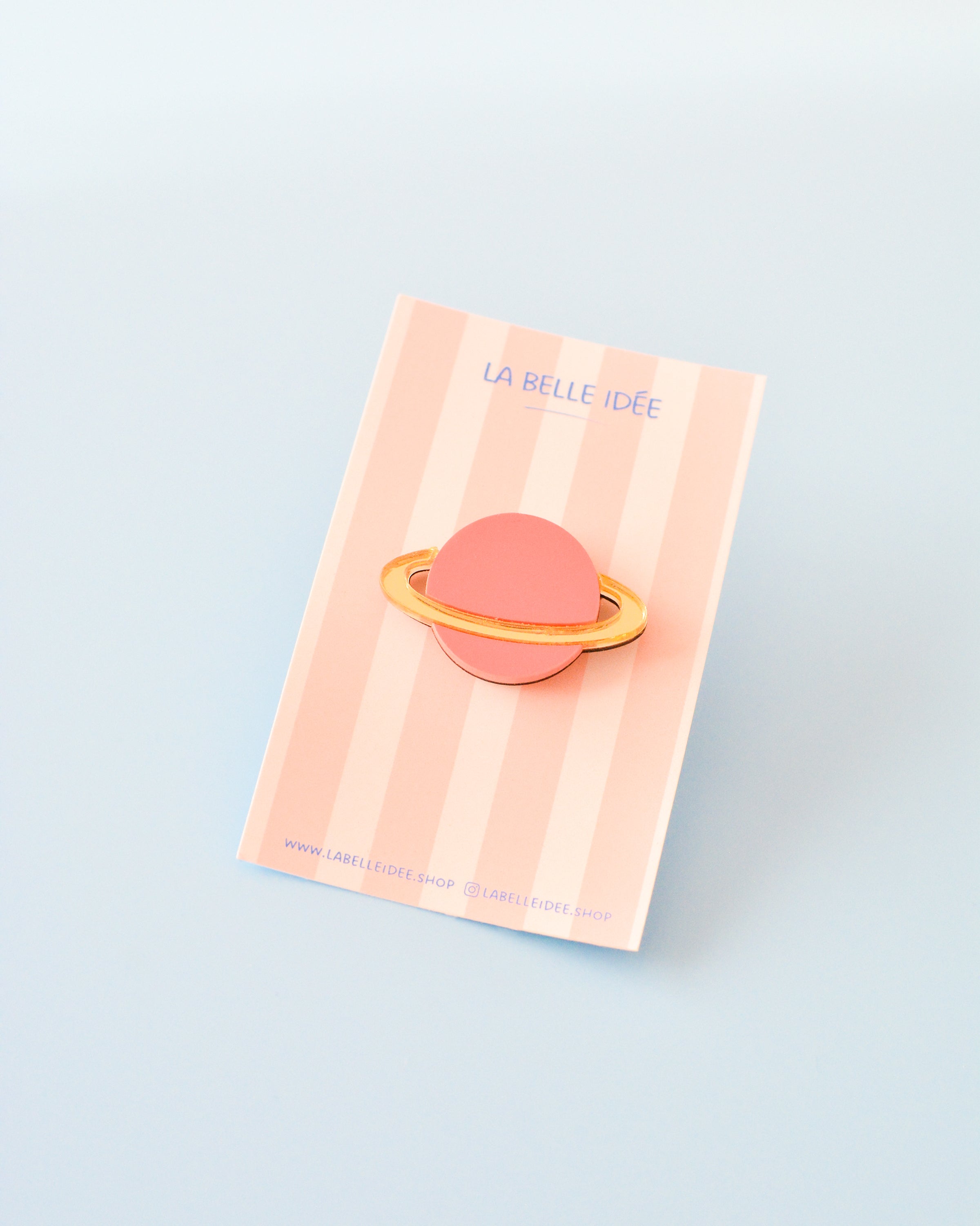 Pin's Planète rose